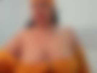 Live cam show with Andrea-curvy1 - Hairy Young Adult on https://playwithruby.com