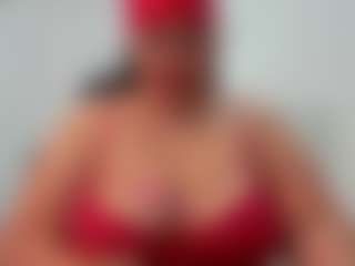 Live cam show with Andrea-curvy1 - Longhair on Camiplay Live