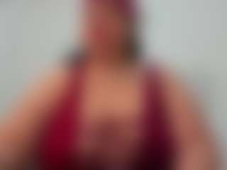 Live cam show with Andrea-curvy1 - Hairy Armpits on Mixed Magazine Live