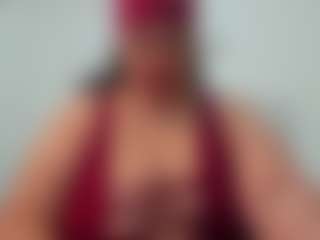Live cam show with Andrea-curvy1 - Hairy Armpits on Milfs Live