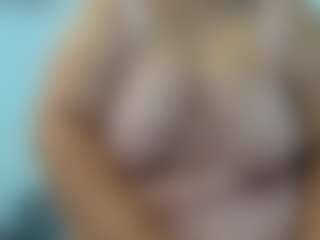 Live cam show with Andrea-curvy1 - Role Play MILF on Camsoda