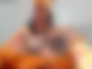 Cam Show en direct de Andrea-curvy1