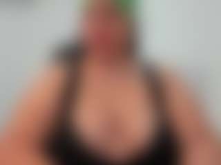 Andrea-curvy1's Live Sex Cam Show