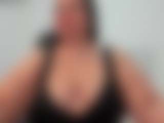 Live cam show with Andrea-curvy1 - Hairy Armpits on thefappeningchat.com