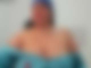 Show en direct avec Andrea-curvy1 - Phatass sur Camsoda