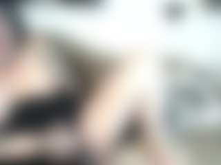 Live cam show with MissyDee - Fishnets on livesuperchat.net