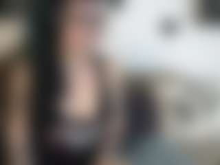 Live cam show with MissyDee - Altgirl on CamSodaAdn