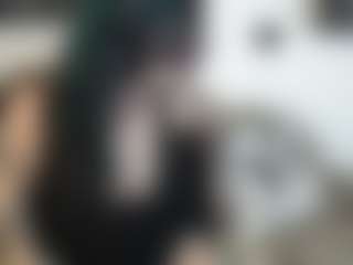 Live cam show with MissyDee - Queen on CSO-WL