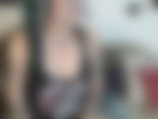 MissyDee MILF webcam performer live streaming