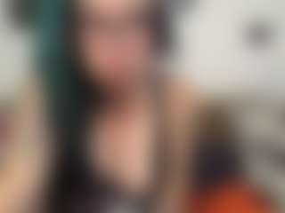 Live cam show with MissyDee - Queen on xfollow cams
