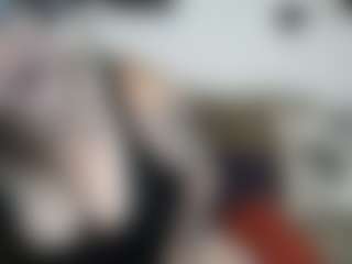 Live cam show with MissyDee - Queen on luckytryst.com