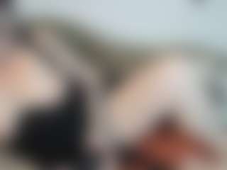 Live cam show with MissyDee - Moaning on Milfs Live