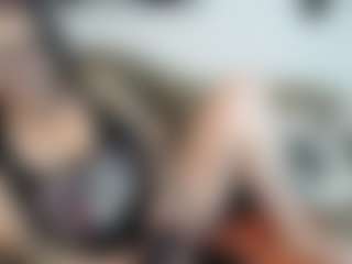 Live cam show with MissyDee - Neon Hair on Camsoda