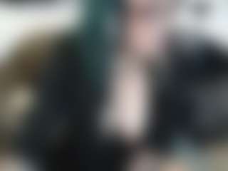 Live cam show with MissyDee - Middle Aged on slutload