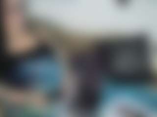 Live cam show with MissyDee - Fishnets on Dolls Live