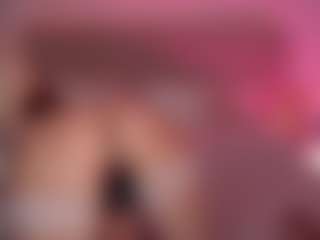 Live cam show with KiraRoxx - Middle Aged on CamSodaAdn
