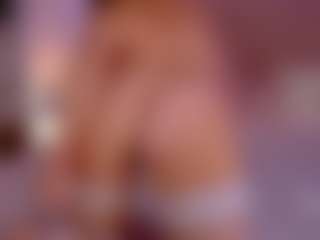Live cam show with KiraRoxx - Normal on Camsoda