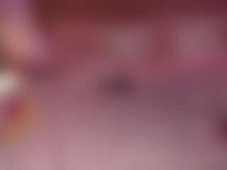 Live cam show with KiraRoxx - Double Penetration on Camiplay Live