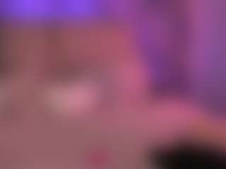 KiraRoxx's Live Sex Cam Show