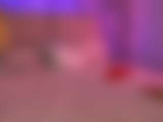 KiraRoxx's Live Sex Cam Show