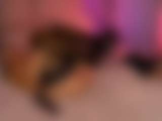 KiraRoxx's Live Sex Cam Show