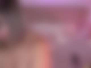 Live cam show with KiraRoxx - Double Penetration on Camsoda