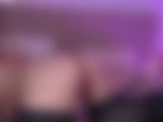 KiraRoxx's Live Sex Cam Show