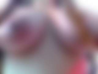 Live cam show with marianahott4 - Cute on Dare Cams