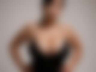 Rominaa's Live Sex Cam Show