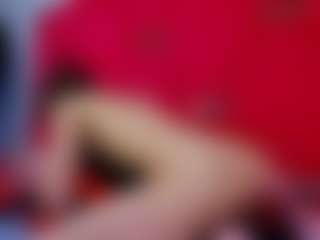 Live cam show with Aliceone - Tease on Camsoda