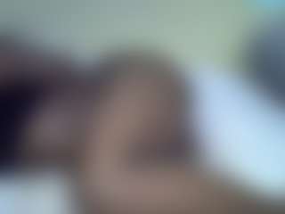 Live cam show with Cute-arabela - Camel Toe on TeamSkeetLive