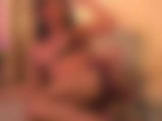 Chloe-Cherry21's Live Sex Cam Show
