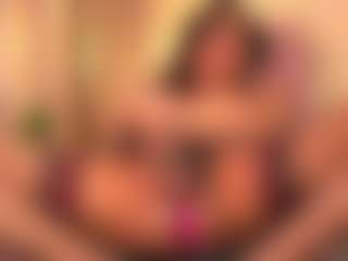 Chloe-Cherry21's Live Sex Cam Show