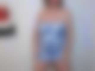 Live cam show with ZannaDreil - Gagging on Fling VIP Chat