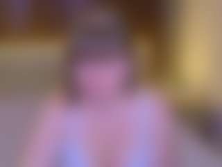 Live cam show with ZannaDreil - Gagging on Porn Luv