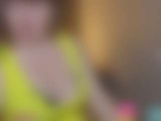 Live cam show with ZannaDreil - Gagging on Hubzter Live