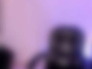 Live cam show with Amber Farrell - Average on Chatstar