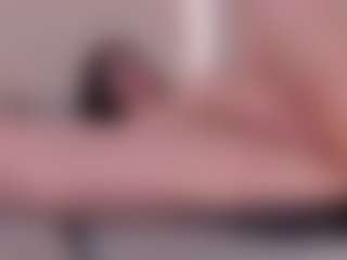 Live cam show with Amber Farrell - Brown Hair on Hubzter Live