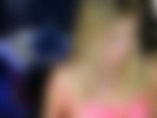 Live cam show with AugustineMagnet - Skinny MILF on Camsoda