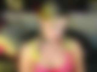 Live cam show with AugustineMagnet - Flashing on madthumbs