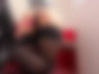 Live cam show with DianaGarrett - Fingers on Camsoda