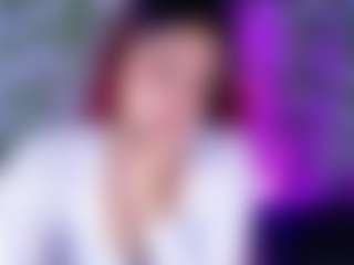 Live cam show with Emmaevanns - Red Hair on Milfs Live