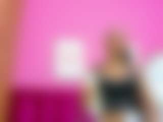 Live cam show with petitelittleebonyy - Pegging on Camsoda