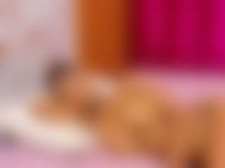 Live cam show with petitelittleebonyy - Pegging on thefappeningchat.com