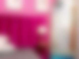 Live cam show with petitelittleebonyy - Pegging on studioflirtlive.com