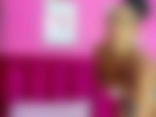Live cam show with petitelittleebonyy - Pegging on pussylord.com