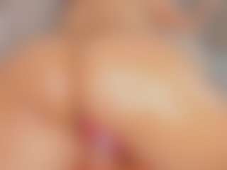 Live cam show with Liberty-Herrera - Big Clit on AdultVida.com