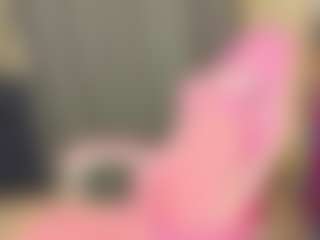 Live cam show with Sara-Moor - Thong on crypto-cams