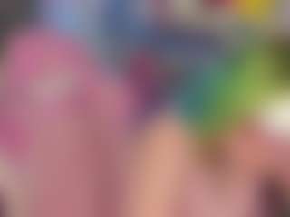 Live cam show with Sara-Moor - College on Free Soda