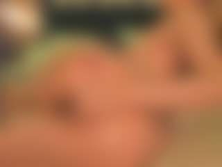 Live cam show with Emma - College Teen (18+) on luckytryst.com